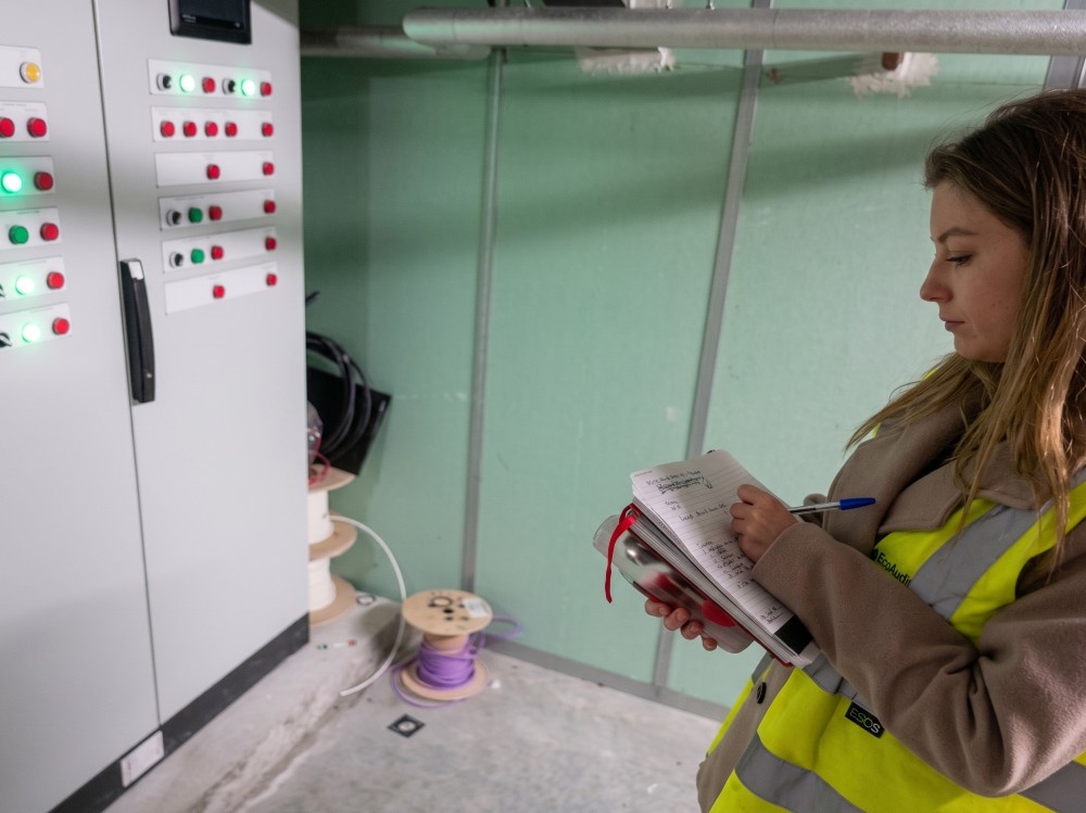 Lead assessor carrying out an ESOS energy audit